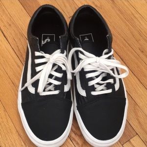 Black leather Vans 🖤